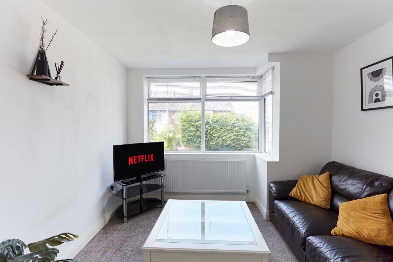 Spacious Home Close To City Centre Location Leeds  Buitenkant foto
